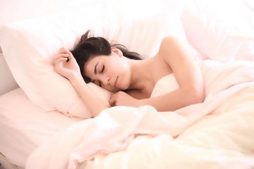 Néhány egyszerű tipp, amit már ma is kipróbálhatsz a nyugtató alvásért